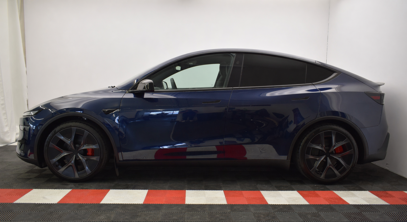 mbcarstyling-scheibentönen-tesla-y-blau