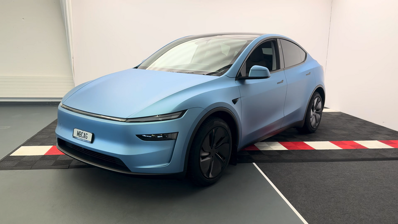 mbcarstyling-tesla-matt-blau-folieren